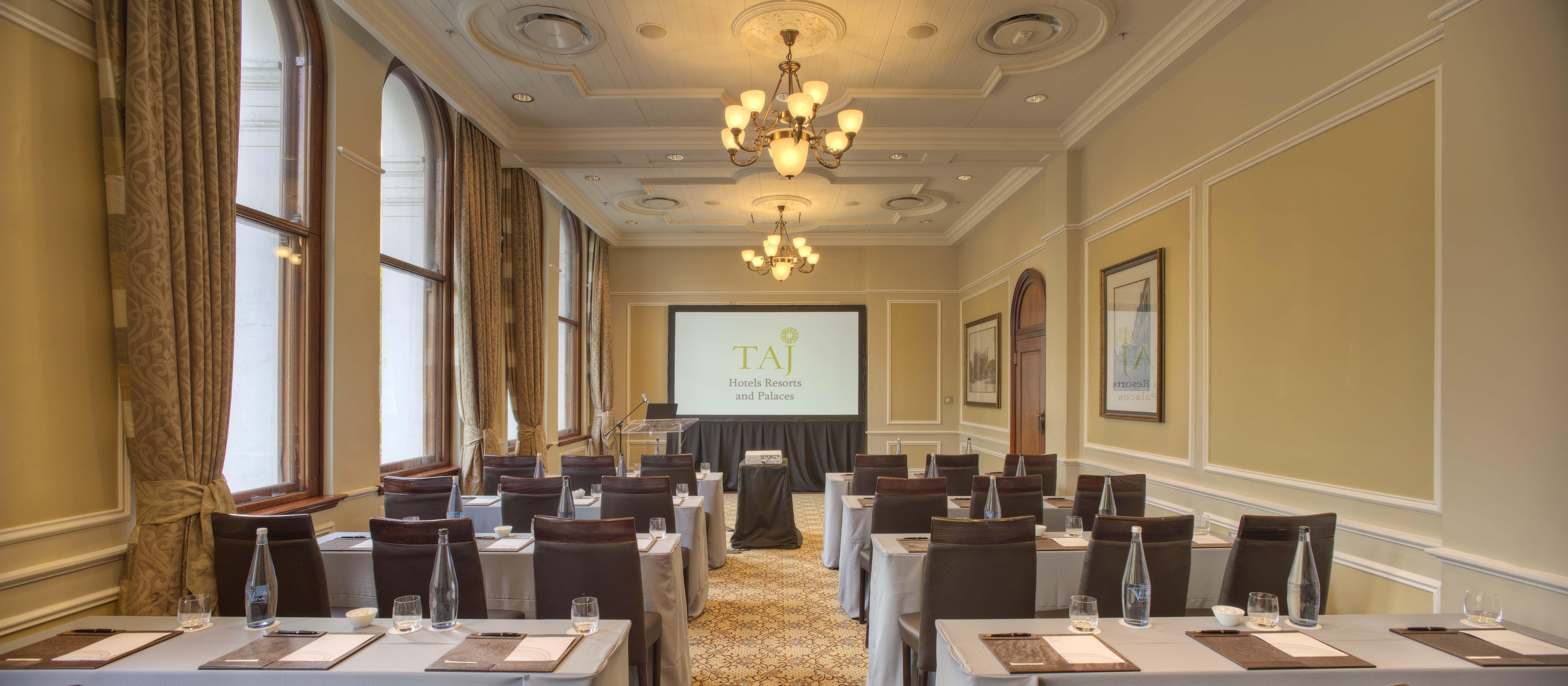 Taj Hotel 5*