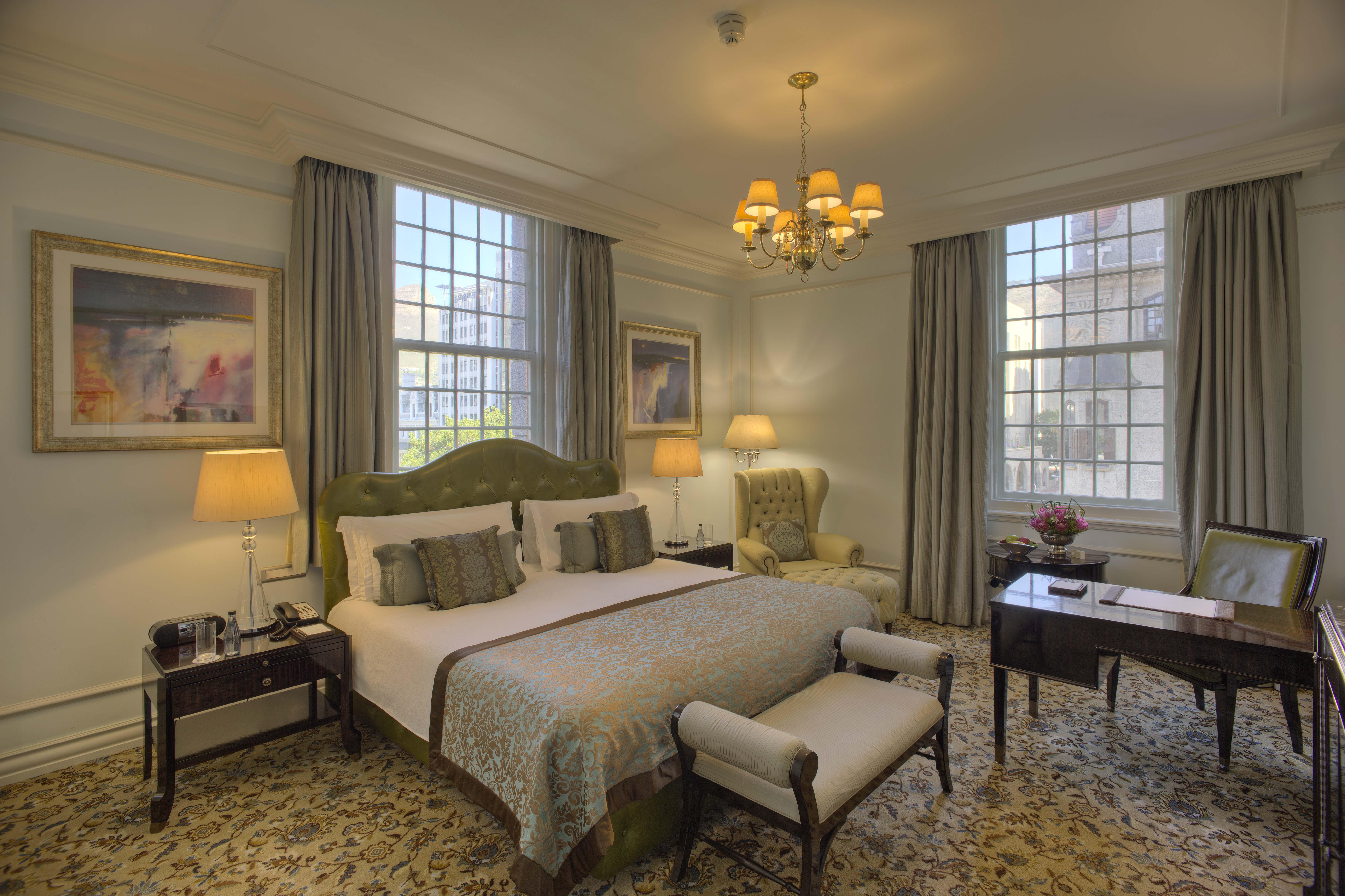 Taj Hotel 5*